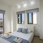 Mylos 8 Villa *